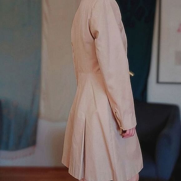 Via Spiga waterproof sand tone rain trench size XS - Picture 5 of 16